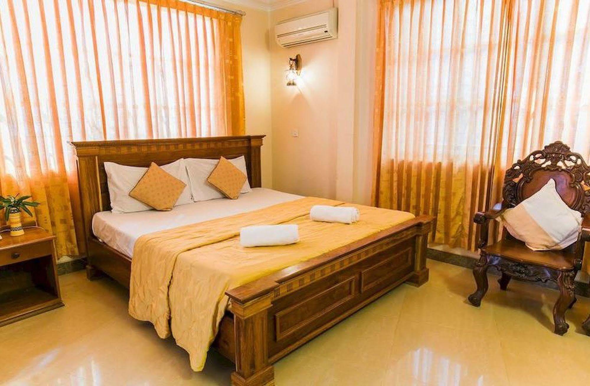 Star Hotel Battambang Zewnętrze zdjęcie